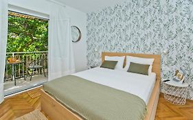Hvar Deluxe Rooms