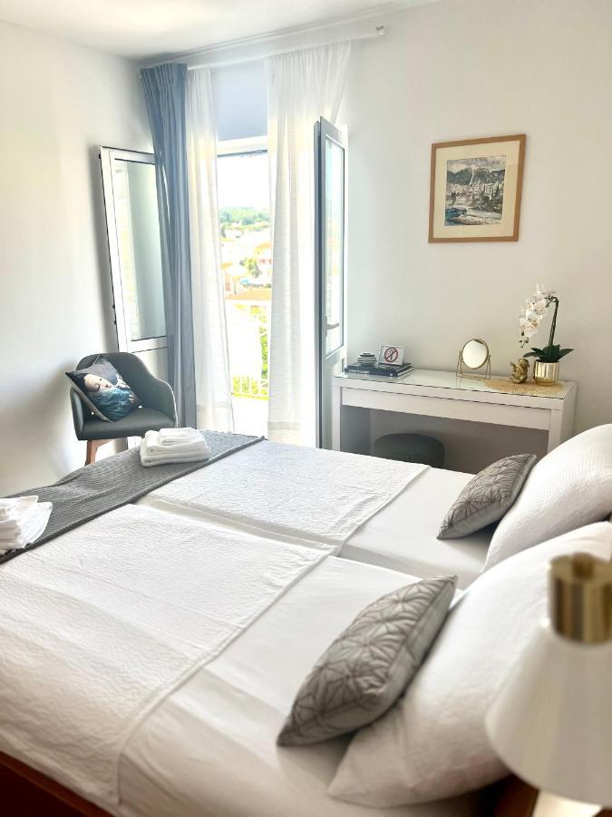 Hvar Deluxe Rooms Hvar Town Buitenkant foto